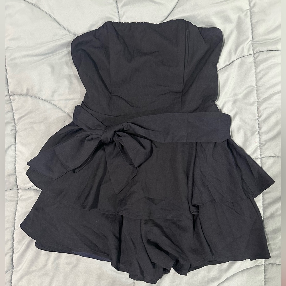 Princess Polly Navy Romper with Bow - Picture 3 of 7